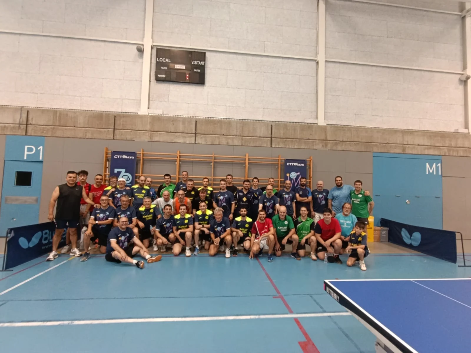 Foto de grup dels participants al torneig social del CTT Olesa